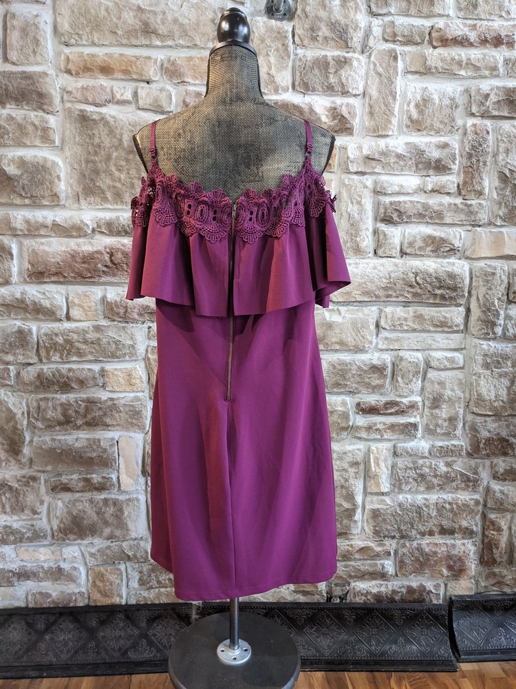 BCX Plum Off the Shoulder Sheath, Size 1X