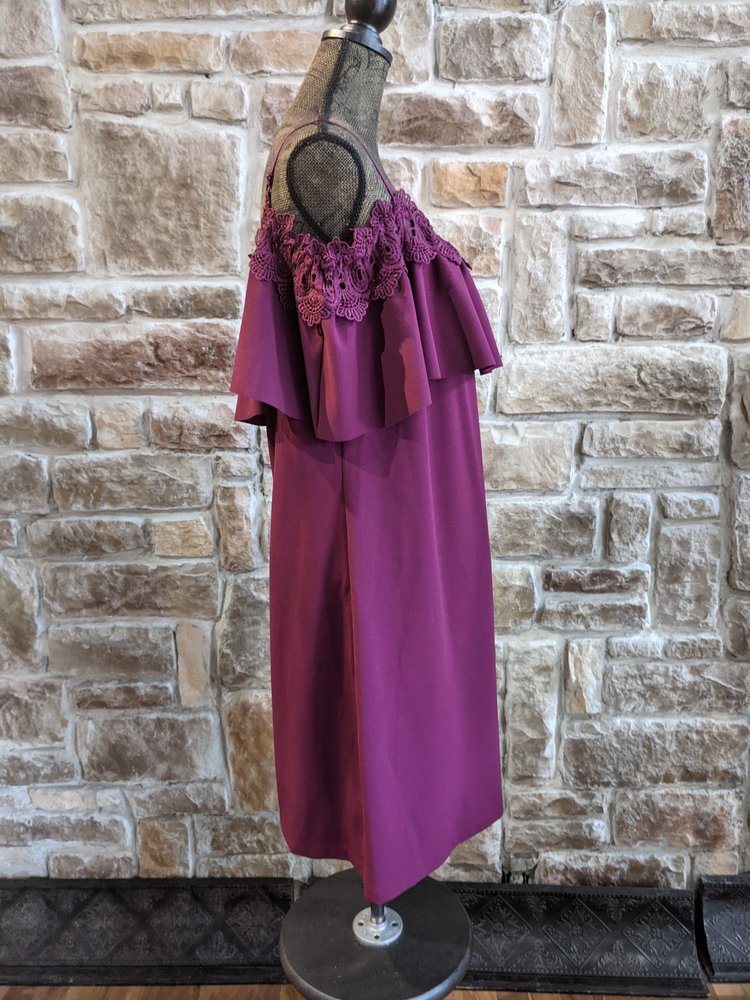 BCX Plum Off the Shoulder Sheath, Size 1X