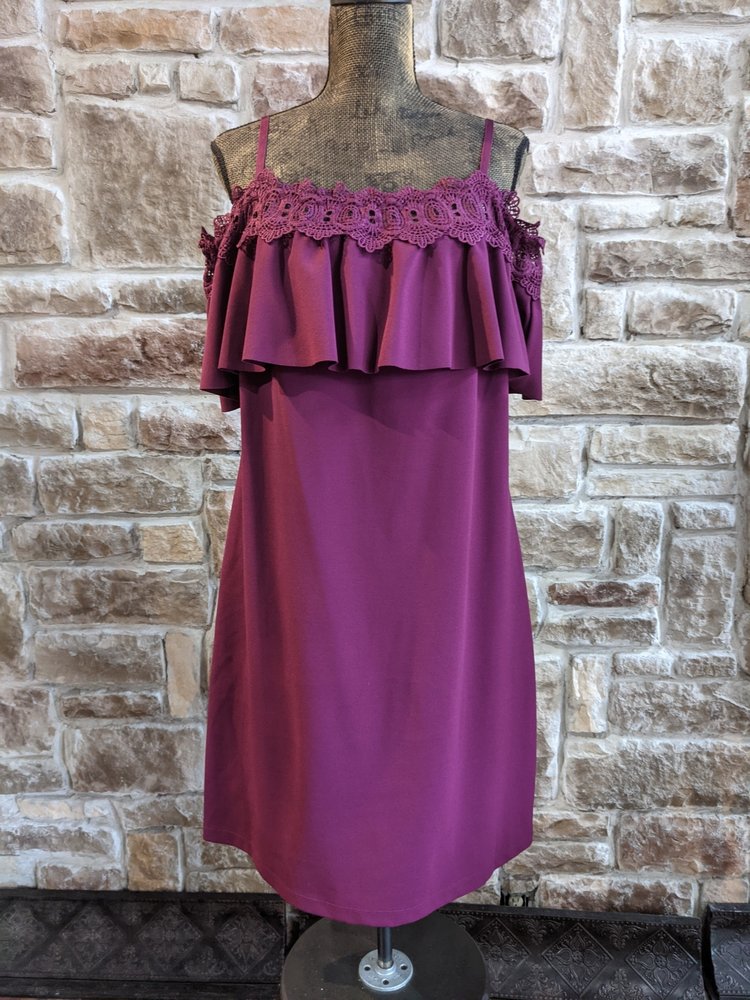 BCX Plum Off the Shoulder Sheath, Size 1X