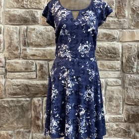City Studio Navy and White Key Hole Floral Dress
