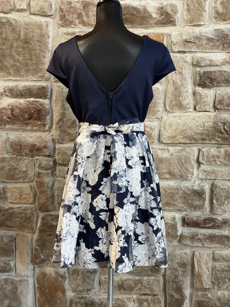 B Darlin Navy Cap Sleeve Floral Skirt Dress, Size 15/16