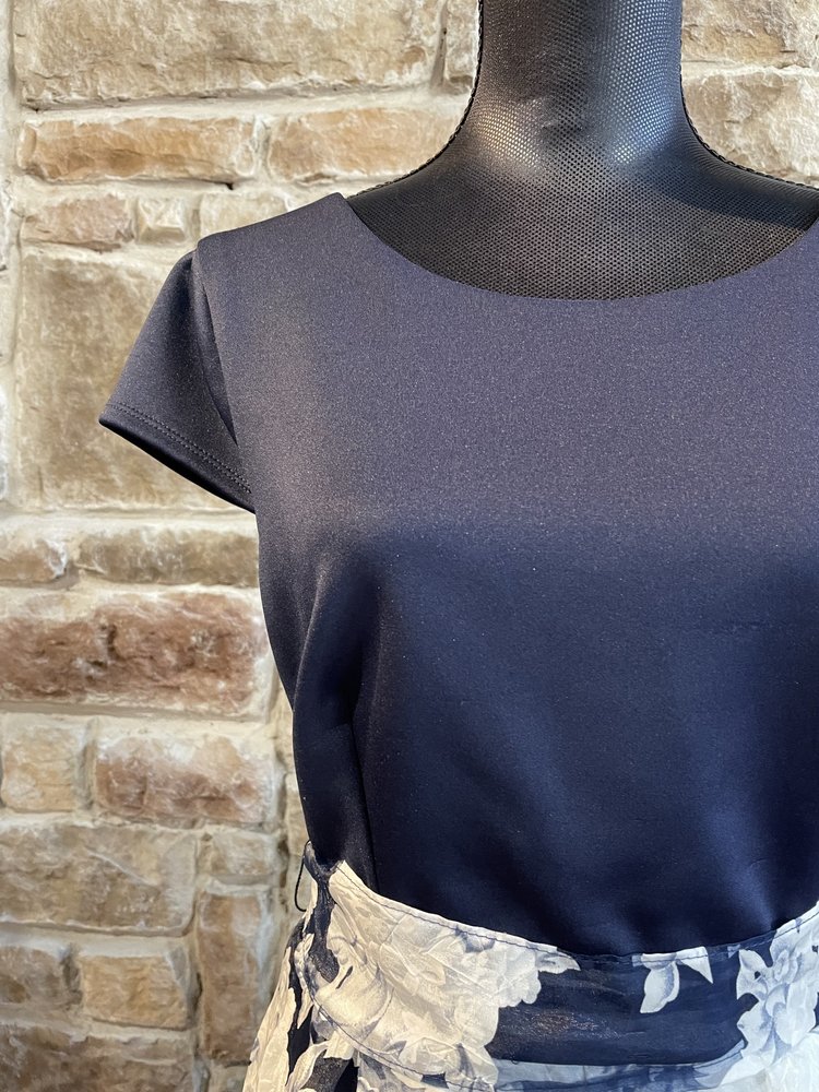 B Darlin Navy Cap Sleeve Floral Skirt Dress, Size 15/16