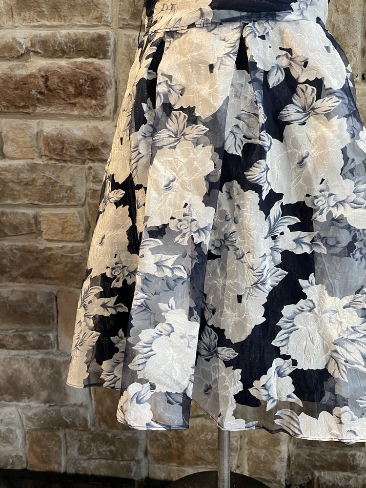 B Darlin Navy Cap Sleeve Floral Skirt Dress, Size 15/16