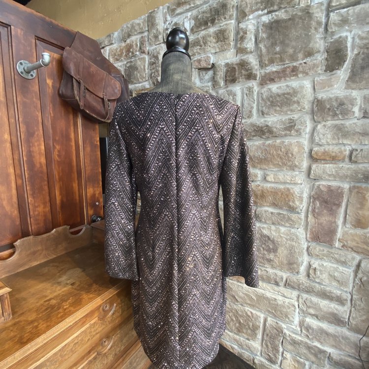 Jessica Howard Bell Sleeved Sparkle Dress