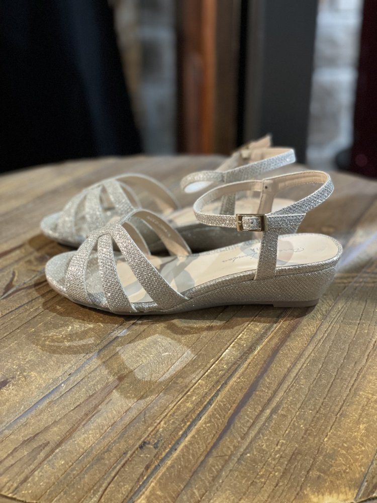 Pink Paradox Silver Textured Strappy Sandals, Size 6