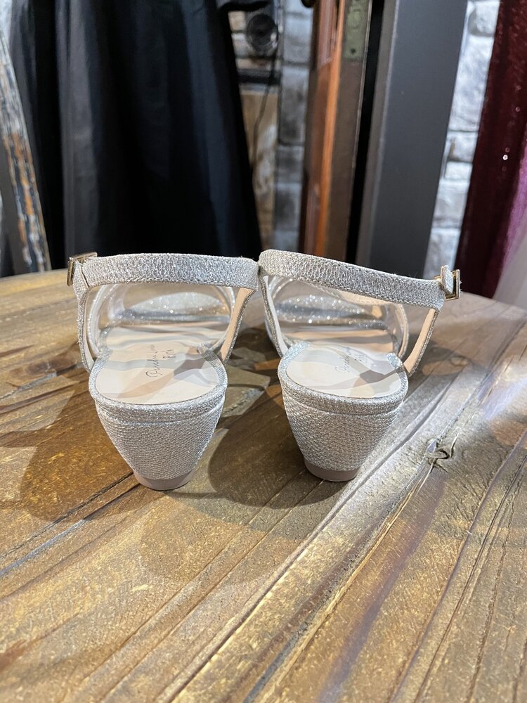 Pink Paradox Silver Textured Strappy Sandals, Size 6