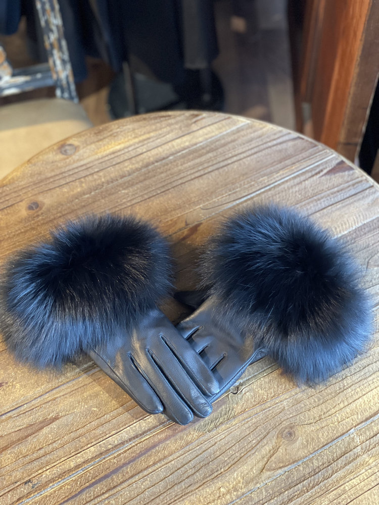 yLYong Li Black Leather Fox Trim Gloves