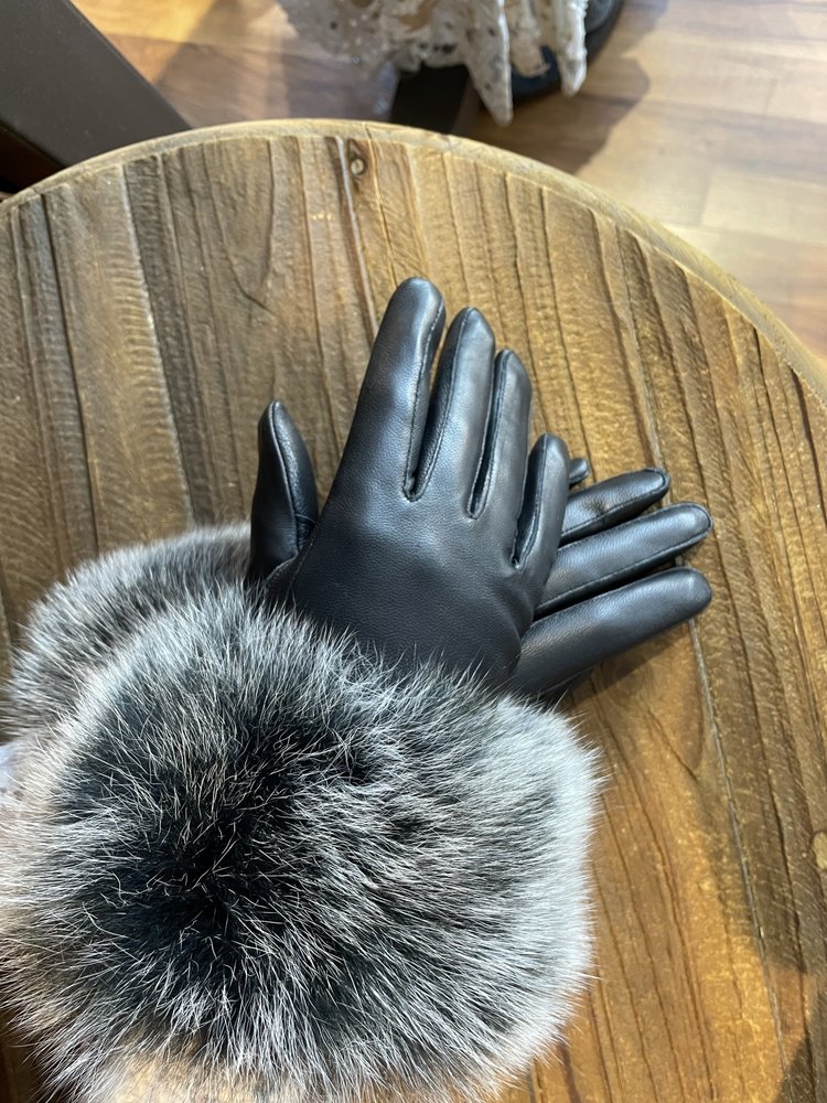 yLYong Li Black and White Leather Fox Trim Gloves