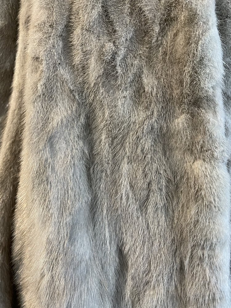 Nigbor Furs Blue Iris Section Mink Stroller, Size L