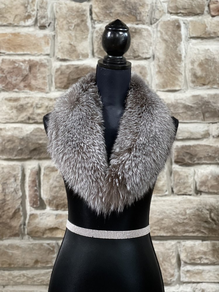 Indigo Fox Collar 34"