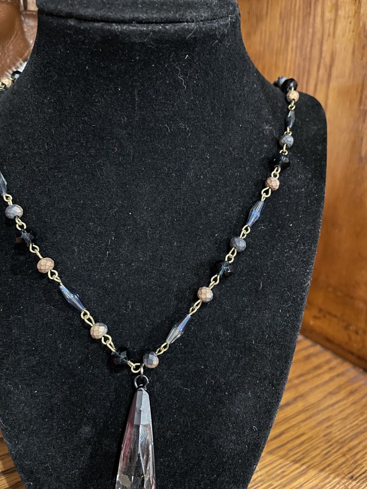 Dylan Jewelry Blue and Brass Bead Crystal Tear Drop Necklace