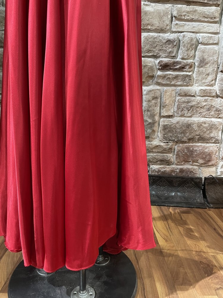 Blondie Nites Red Halter Strappy Open Back Gown w/ Pockets