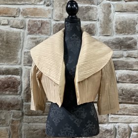 B Michael Gold Plateau Bolero, Size 16