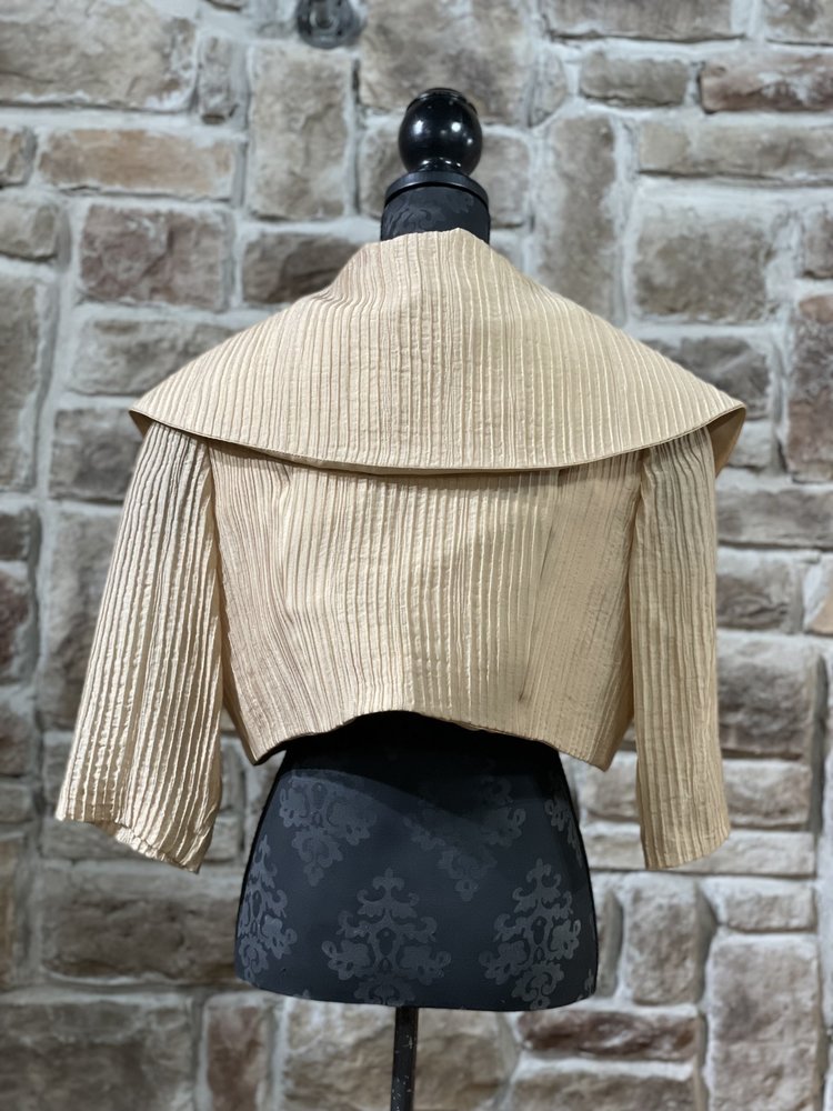 B Michael Gold Plateau Bolero, Size 16