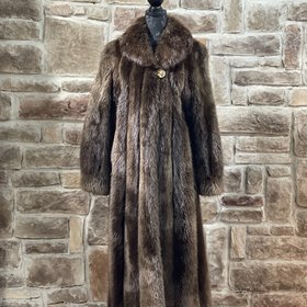 Furs of Distinction Beaver Long Coat w/ Peter pan Collar, Size M