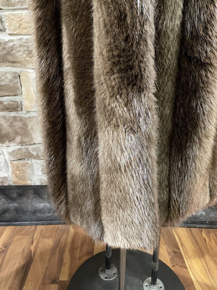 Furs of Distinction Beaver Long Coat w/ Peter pan Collar, Size M