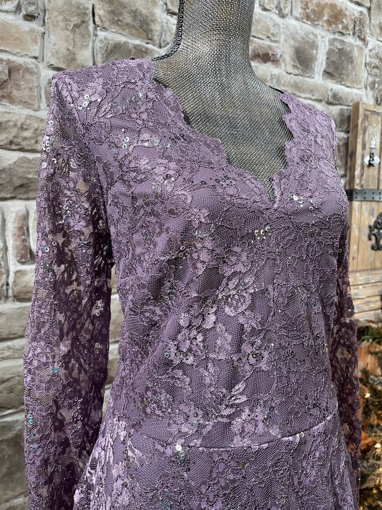 City Studio Purple Sequin Lace V-Neck Dress w/ Sleeves, Size 18W