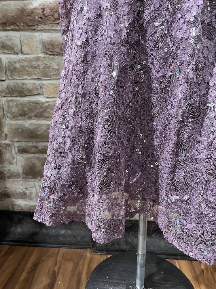City Studio Purple Sequin Lace V-Neck Dress w/ Sleeves, Size 18W