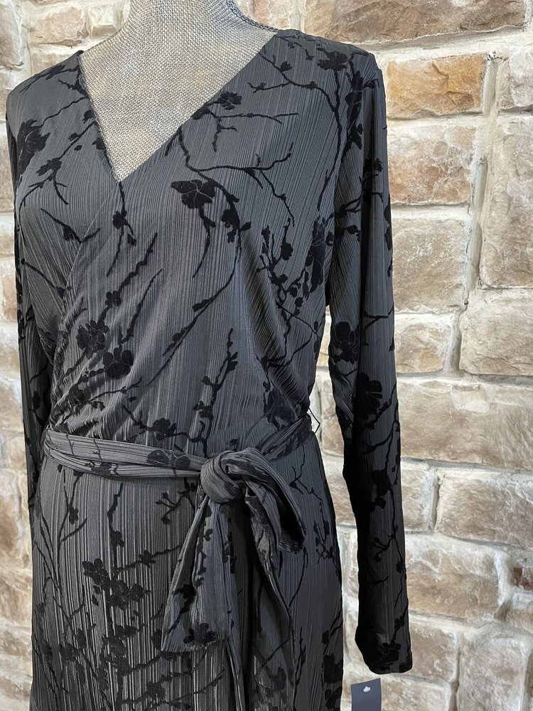 Rachel Zoe Black Velvet Faux Wrap Floral Print Dress, Size 16W