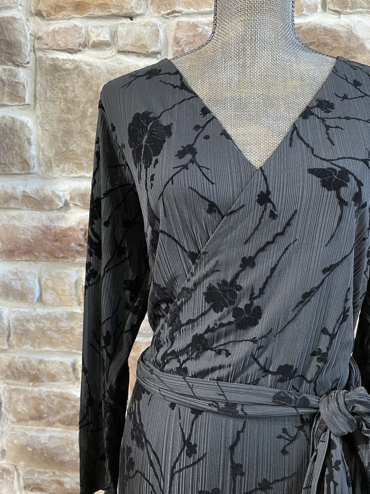 Rachel Zoe Black Velvet Faux Wrap Floral Print Dress, Size 16W