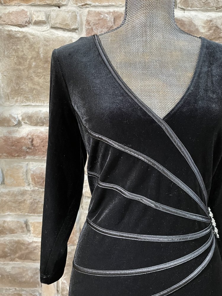 Connected Apparel Black Ruched Velvet Dress, Size 16