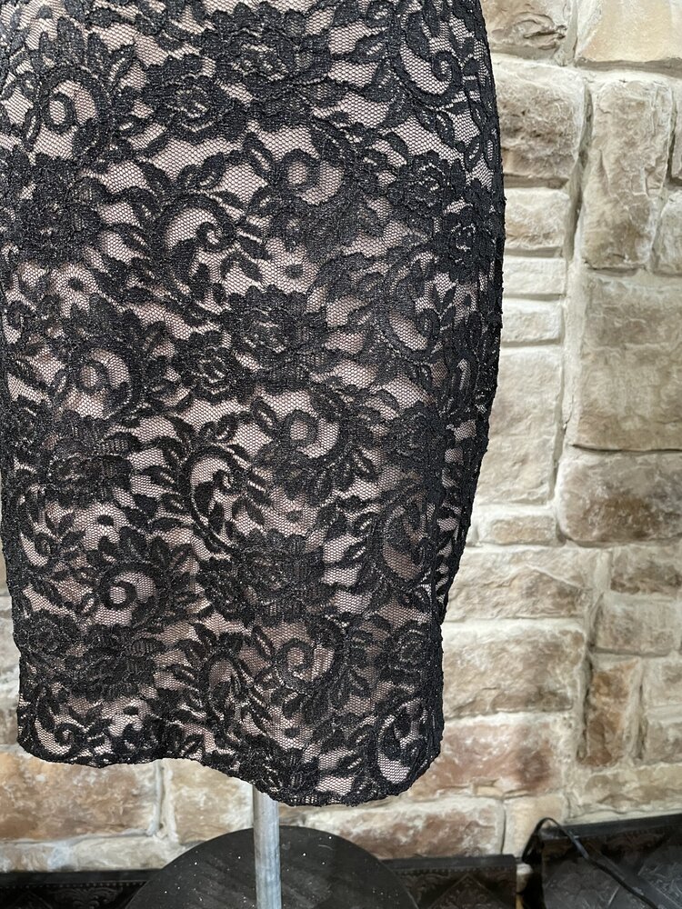 Morgan & Co. Black Glitter Lace Open Back Dress, Size 15/16