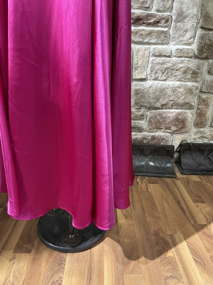Morgan & Co. Pink Satin Halter Tie Neck Gown w/Pockets