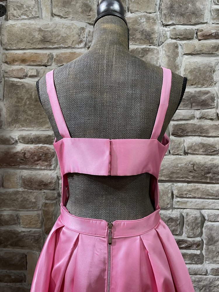 Sherri Hill Pink Side Ruffle Gown w/Pockets, Size 10