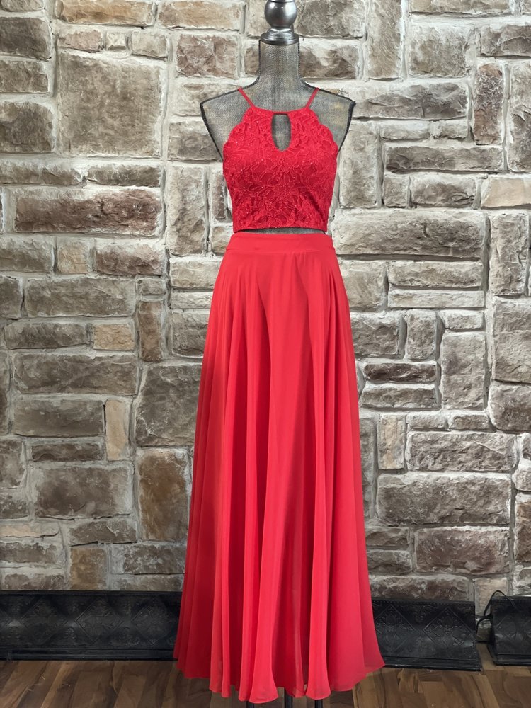 City Studio Red Two-Piece Glittered Lace Halter and Chiffon Gown
