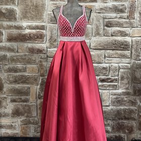 TLC Say Yes to the Prom Red Embellished Top Gown w/ Pockets, Size 3/4
