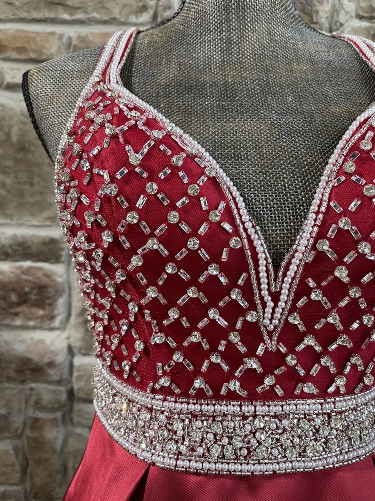 TLC Say Yes to the Prom Red Embellished Top Gown w/ Pockets, Size 3/4