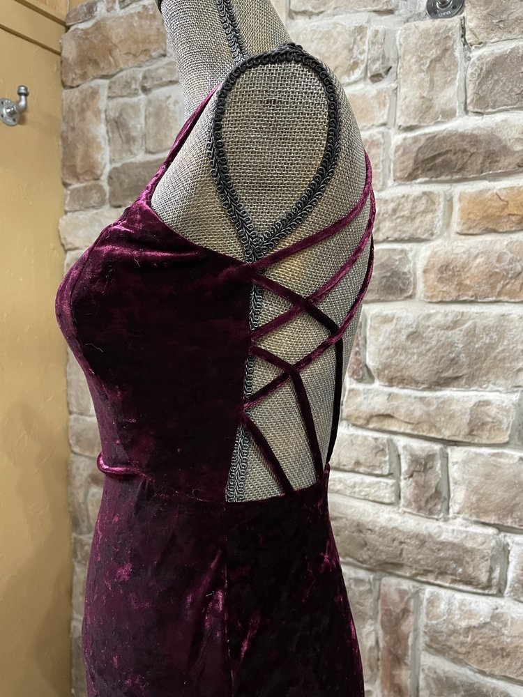 City Studio Maroon Crushed Velvet Strappy Back Gown