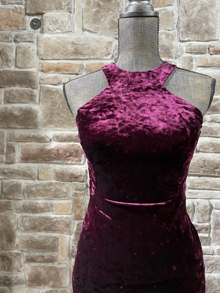 City Studio Maroon Crushed Velvet Strappy Back Gown