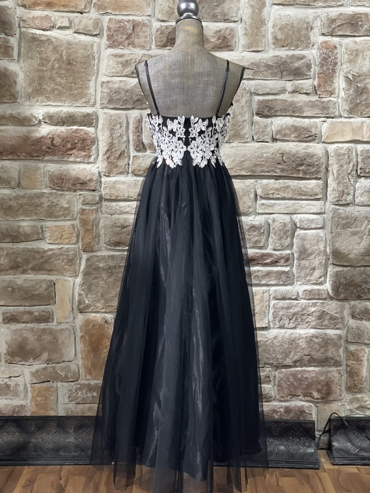 Blondie Nites Black and White Lace Applique Tulle Gown, Size 13/14