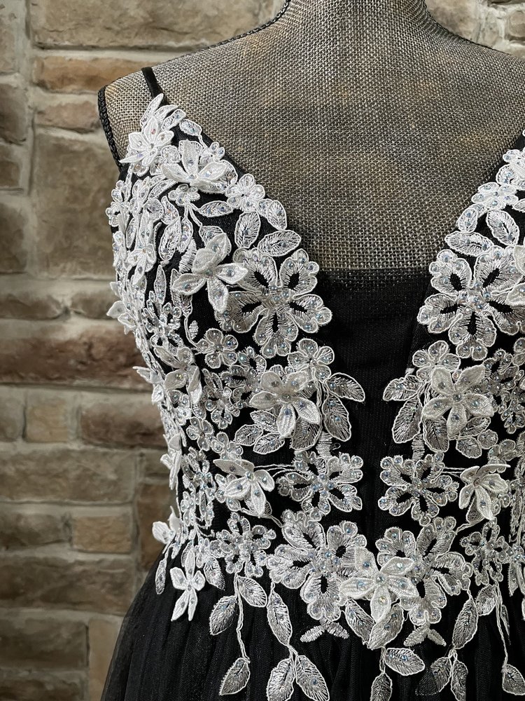 Blondie Nites Black and White Lace Applique Tulle Gown, Size 13/14