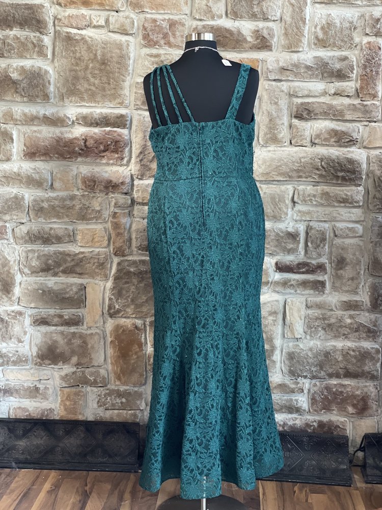 BCX Green Lace Mermaid Evening Gown