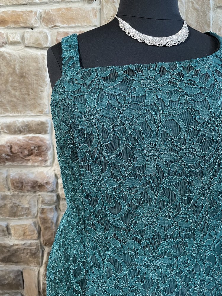 BCX Green Lace Mermaid Evening Gown