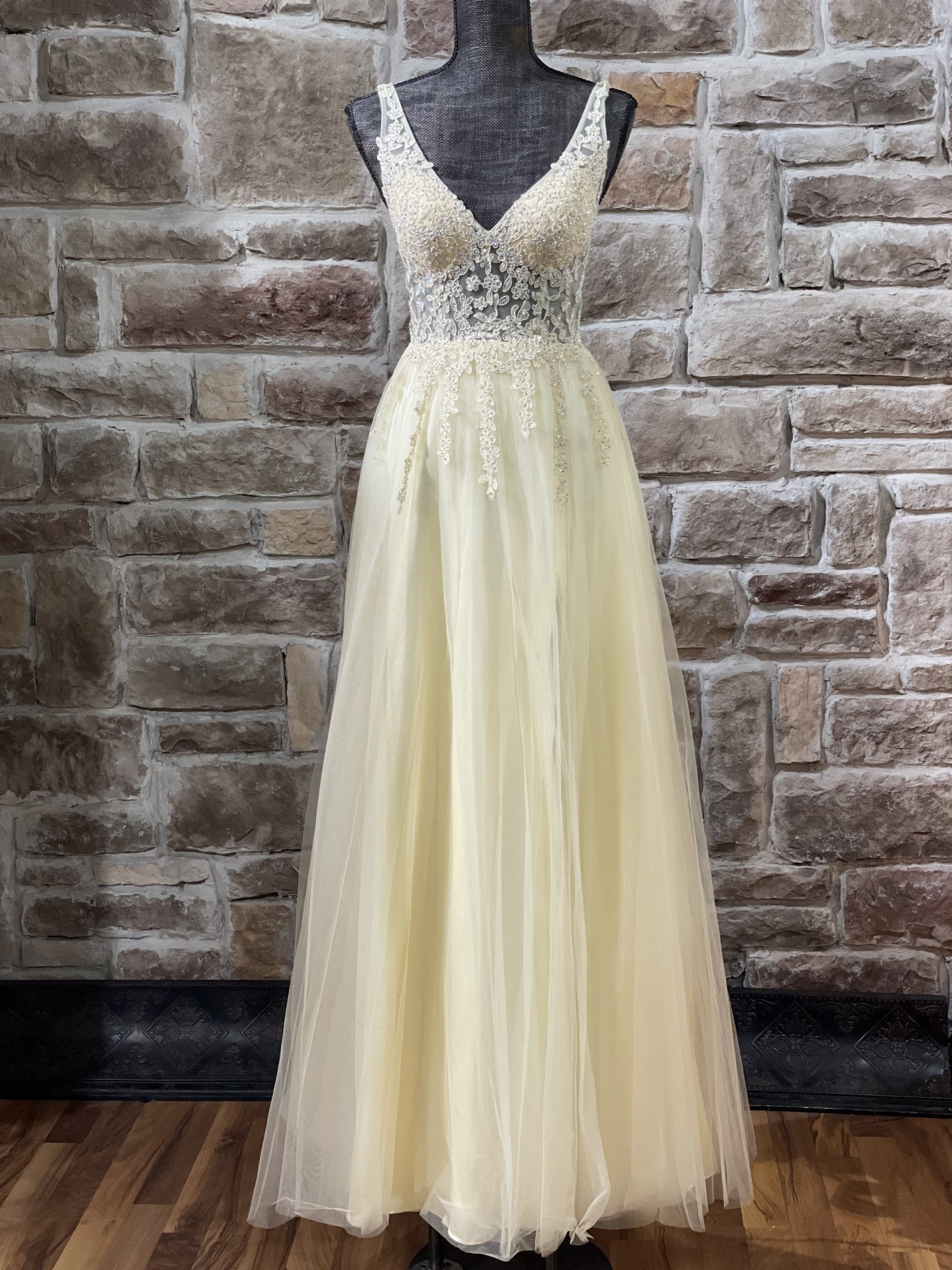 Sexy A Line Light Yellow Backless Formal Party Gowns , Long Prom Dress,  Yellow Lace Evening Party Go on Luulla