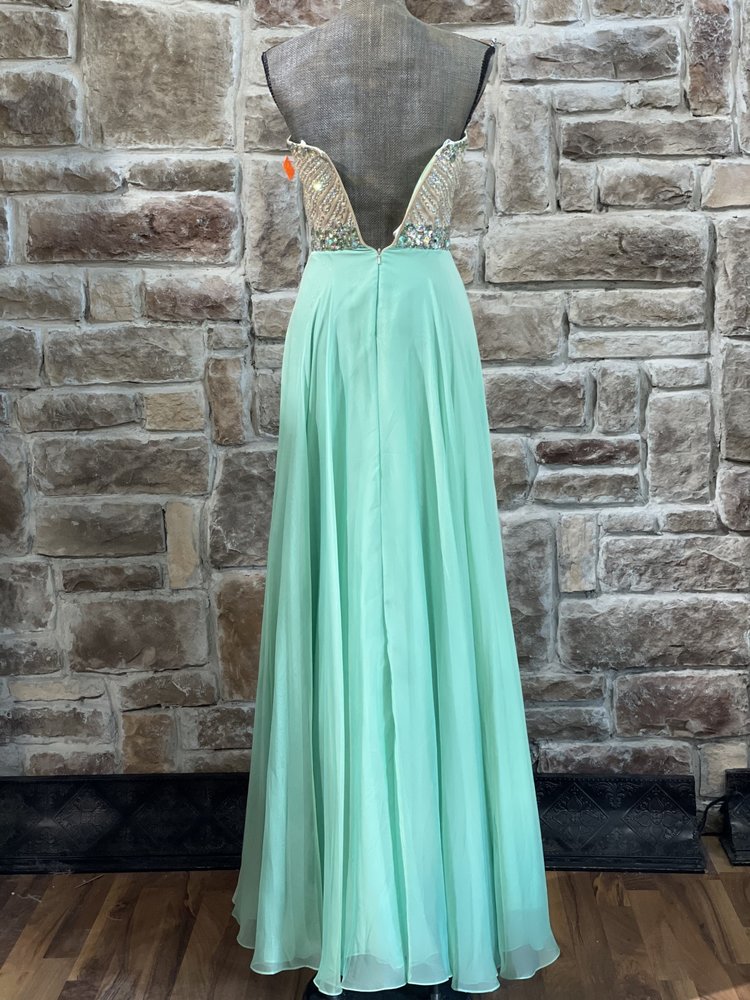 Sherri Hill Green Embellished Bodice Chiffon Gown, Size 0