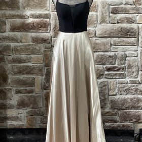 Blondie Nites Black and Gold Satin Gown w/ Pockets, Size 3/4