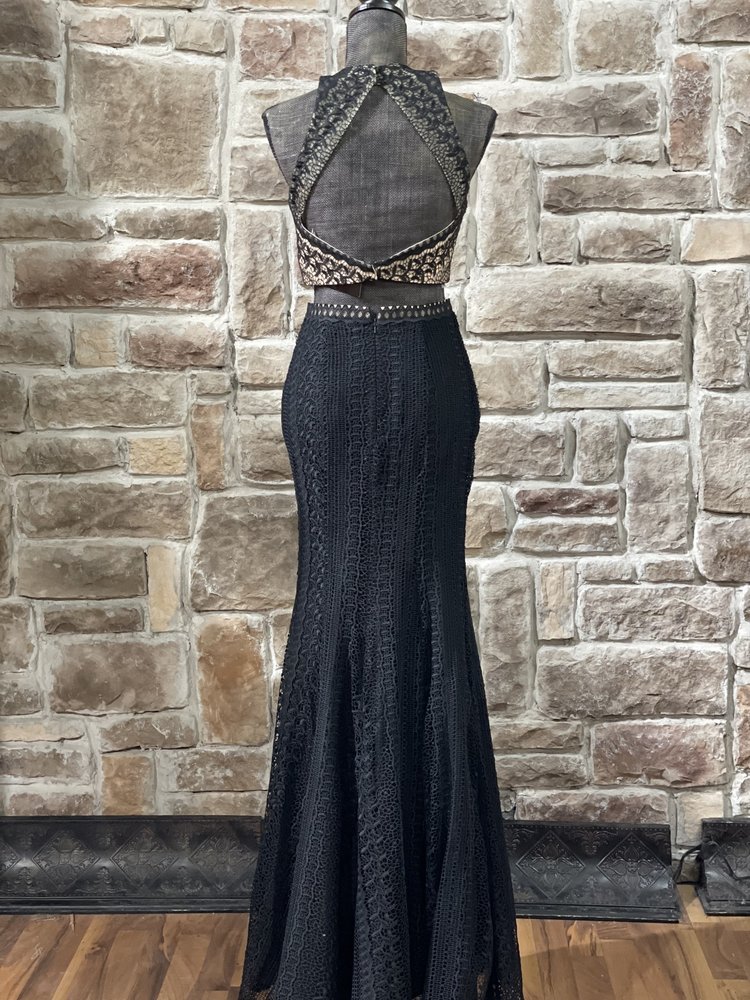 ALYCE Paris Black and Nude Lace Two-Piece Halter Gown, Size 4