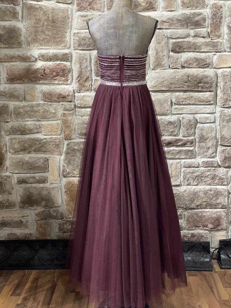 City Studio Maroon Rhinestone Embellished Tulle Gown, Size 7/8