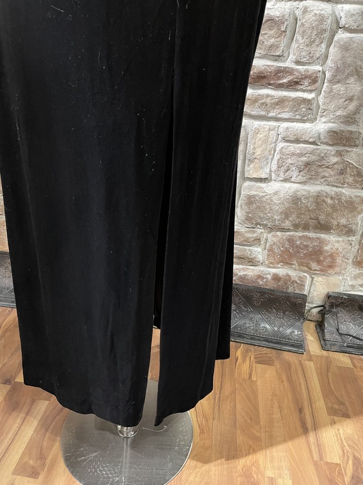 Nightway Black Velvet Cold Shoulder Gown, Size 22W