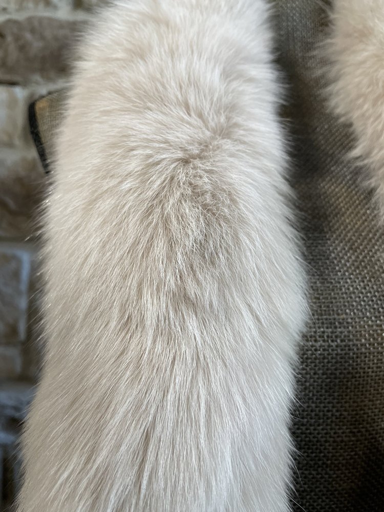 Blush Fox Collar 38"