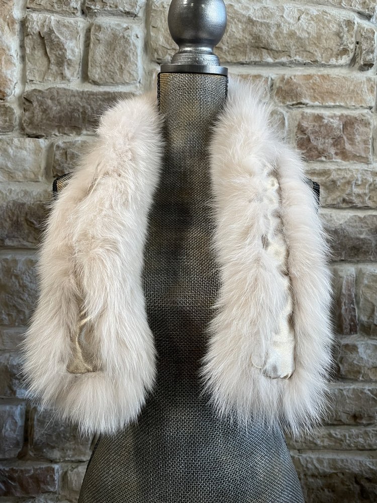 Blush Fox Collar 38"