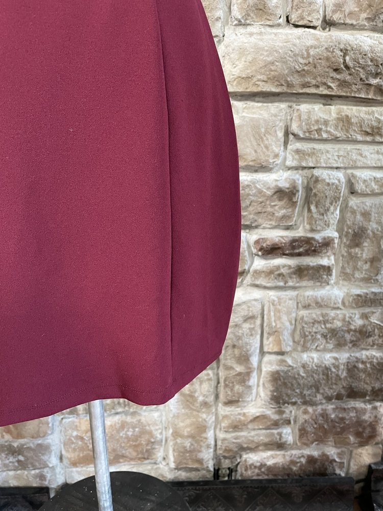 B Darlin Maroon Strappy Back Zip-Up Back Dress, Size 13/14