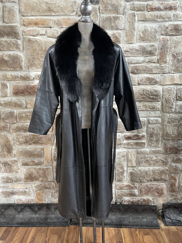 Vagneleimm Furs Black Leather Long Coat w/ Black Fox Tuxedo Trim, Size L