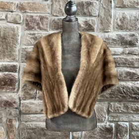 Autumn Haze Mink Stole w/ Pockets, Size M/L