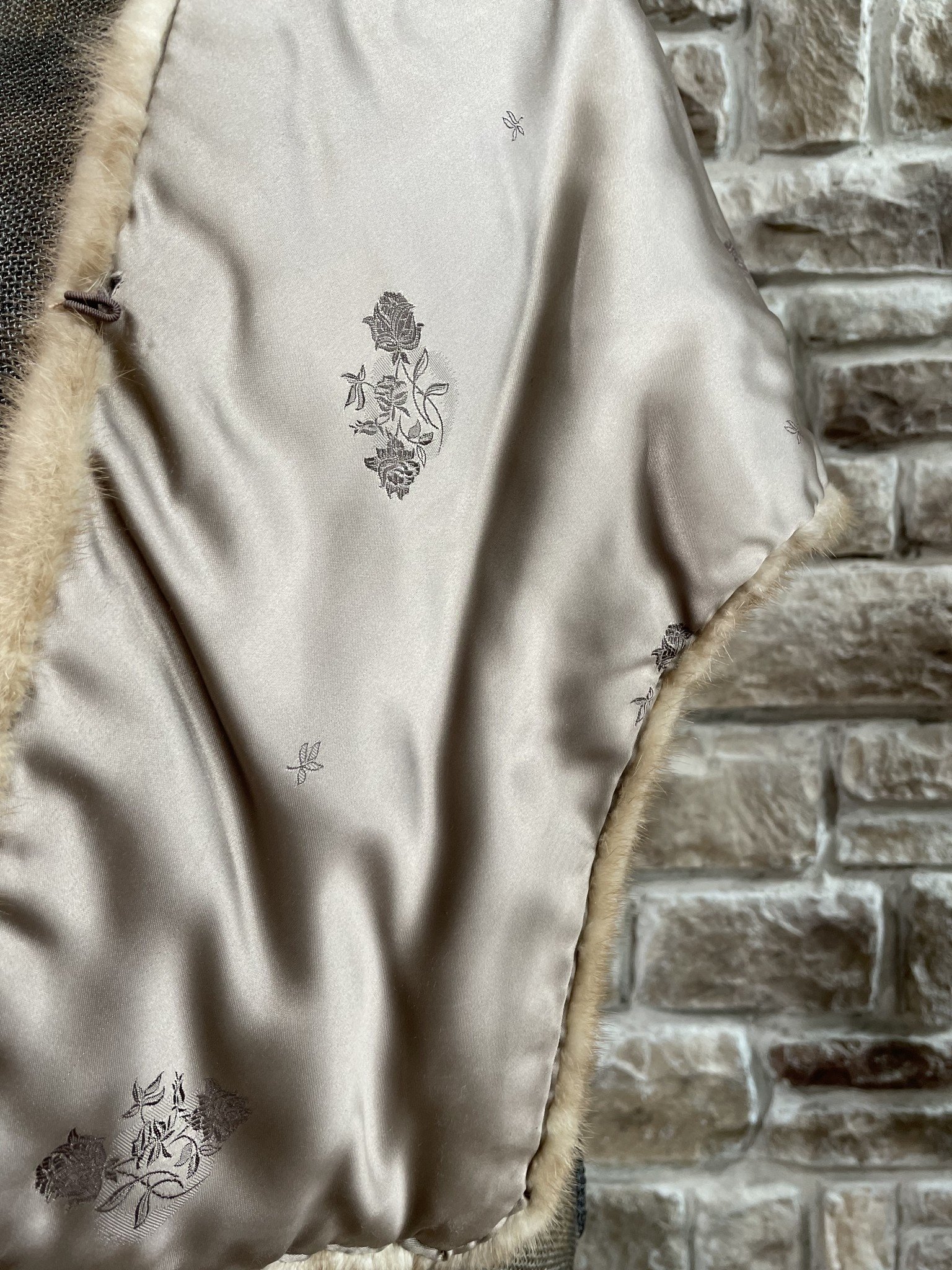 Autumn Haze Mink Coat w/ Peter Pan Collar, Size XL - Elements