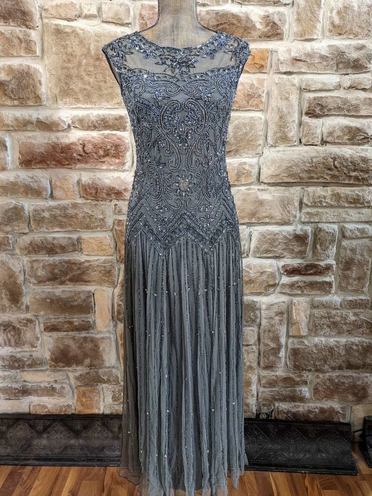 Pisarro Nights Gray 20's Style Embellished Gown, Size 10